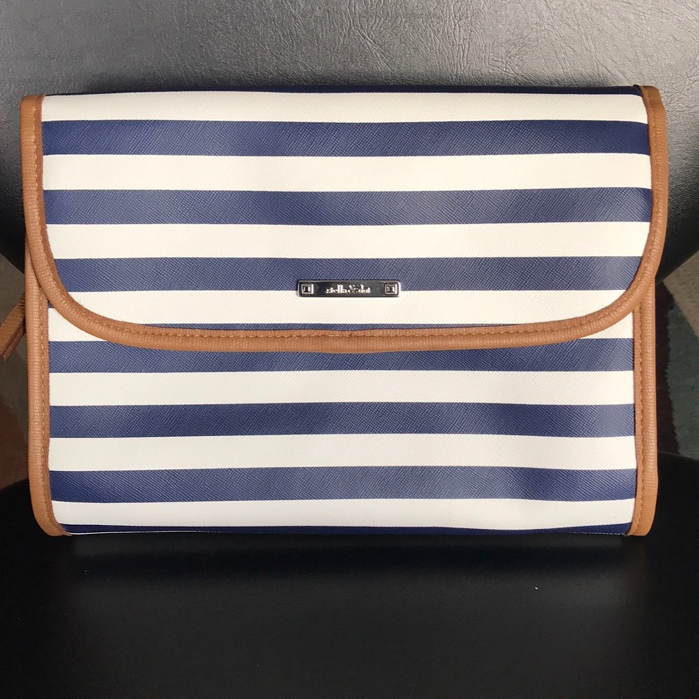 Stella & Dot Hang On Travel Bag